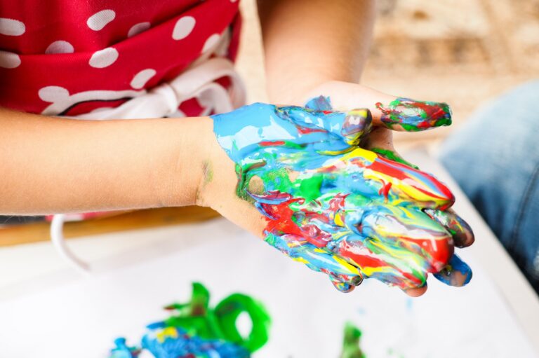 Hands,Making,Finger,Paint,Art,At,Closeup